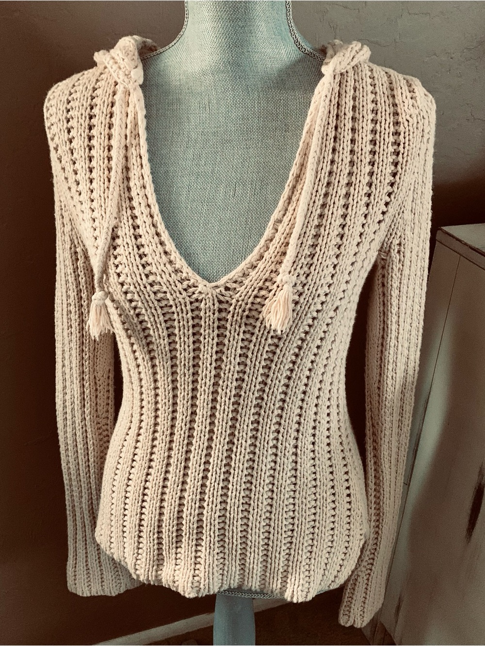 Women’s Cream Open Knit Hooded Sweater | American Eagle Outfitters | Size Medium